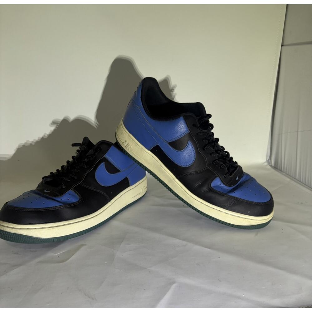 2015 Nike Air Force 1 Low Top Size 13 ROYAL 820266-010 pre owned